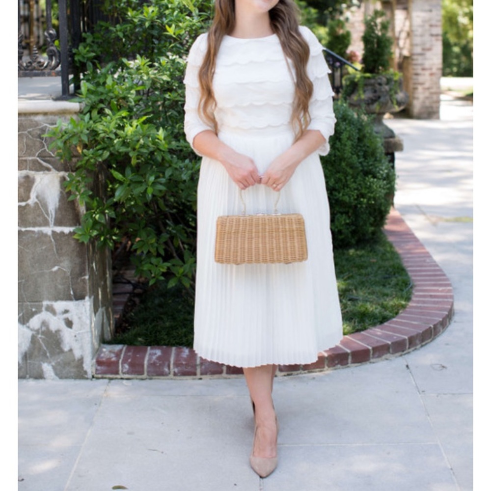 Brand New Dainty Jewells White Petals And Pleats Dress